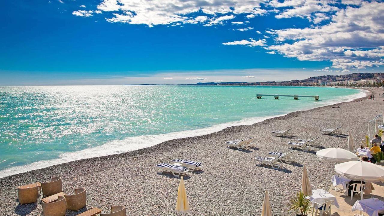 Riviera Azur Antibes Hotel Exterior photo